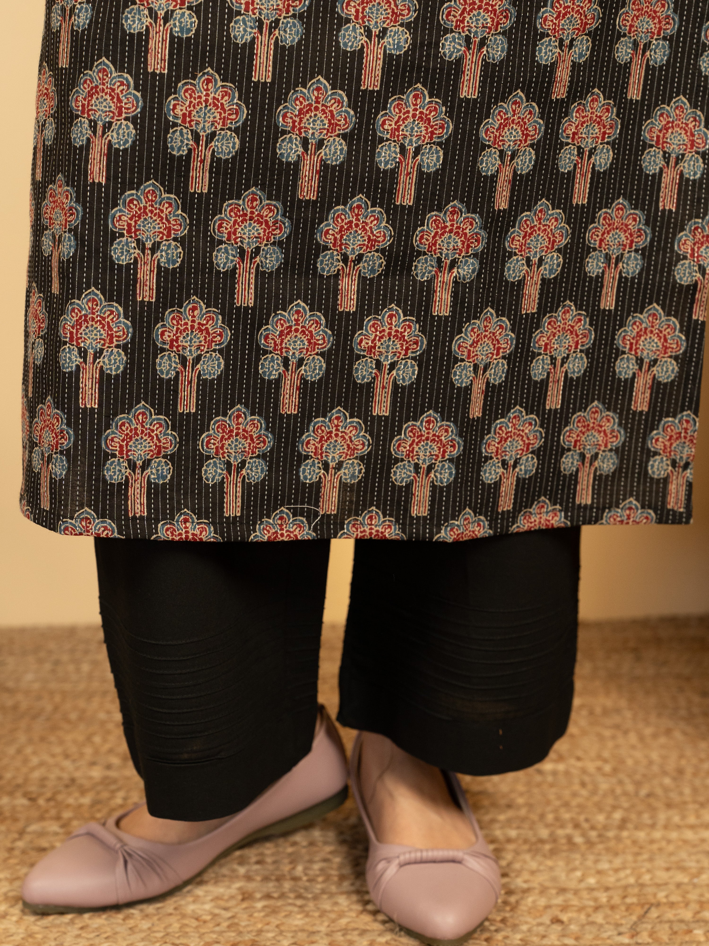 Black Colour Cotton V Neck Kantha With Block Print Kurta For Women's