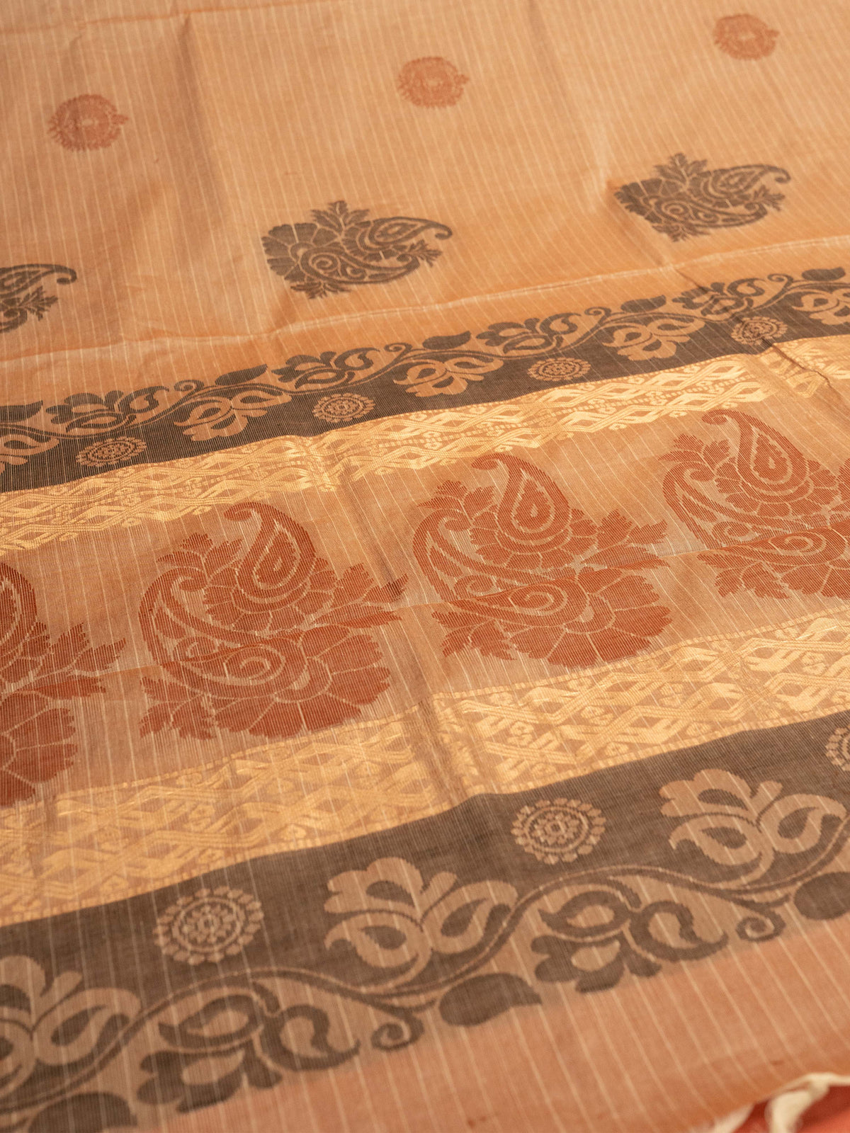 Beige Colour Cotton Handloom Self Weaned Saree