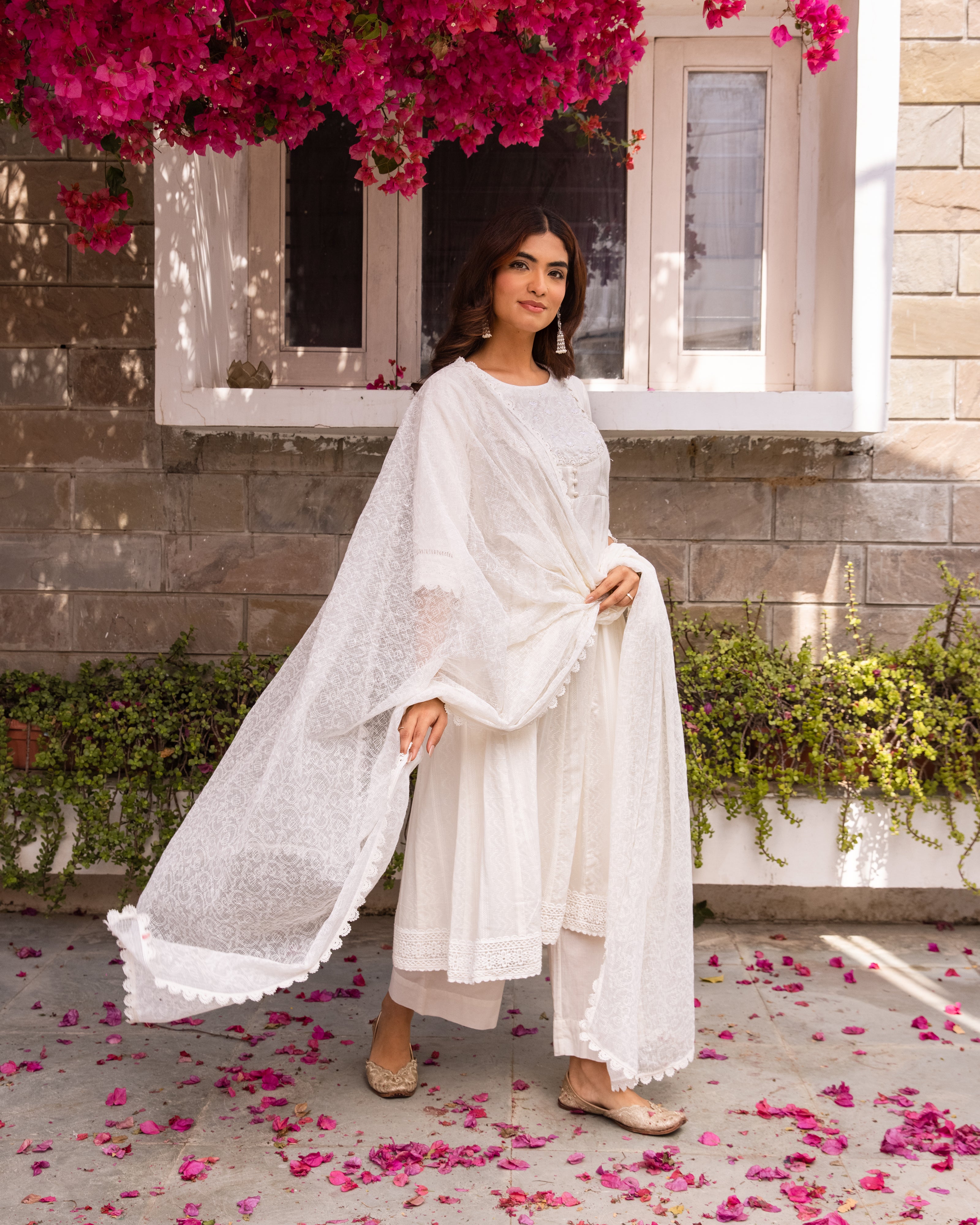 Ivory White Kurta Dupatta (Pant Not Included)