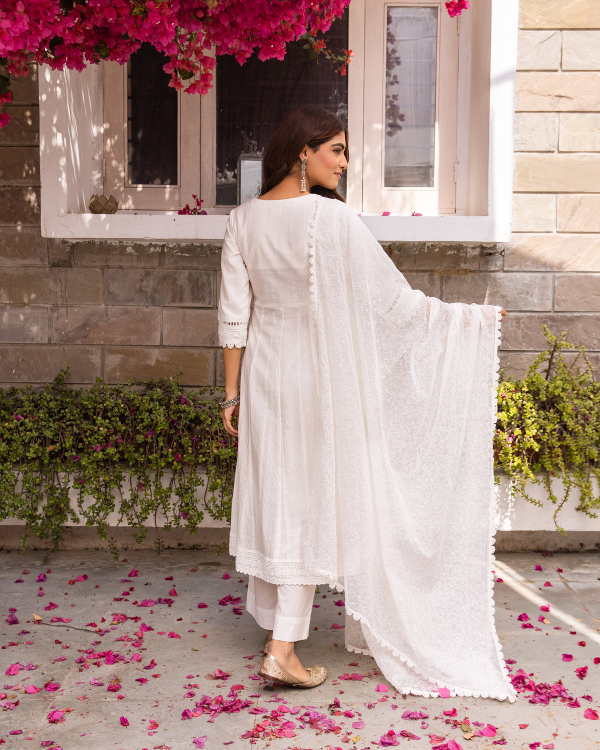 Ivory White Kurta Dupatta (Pant Not Included)