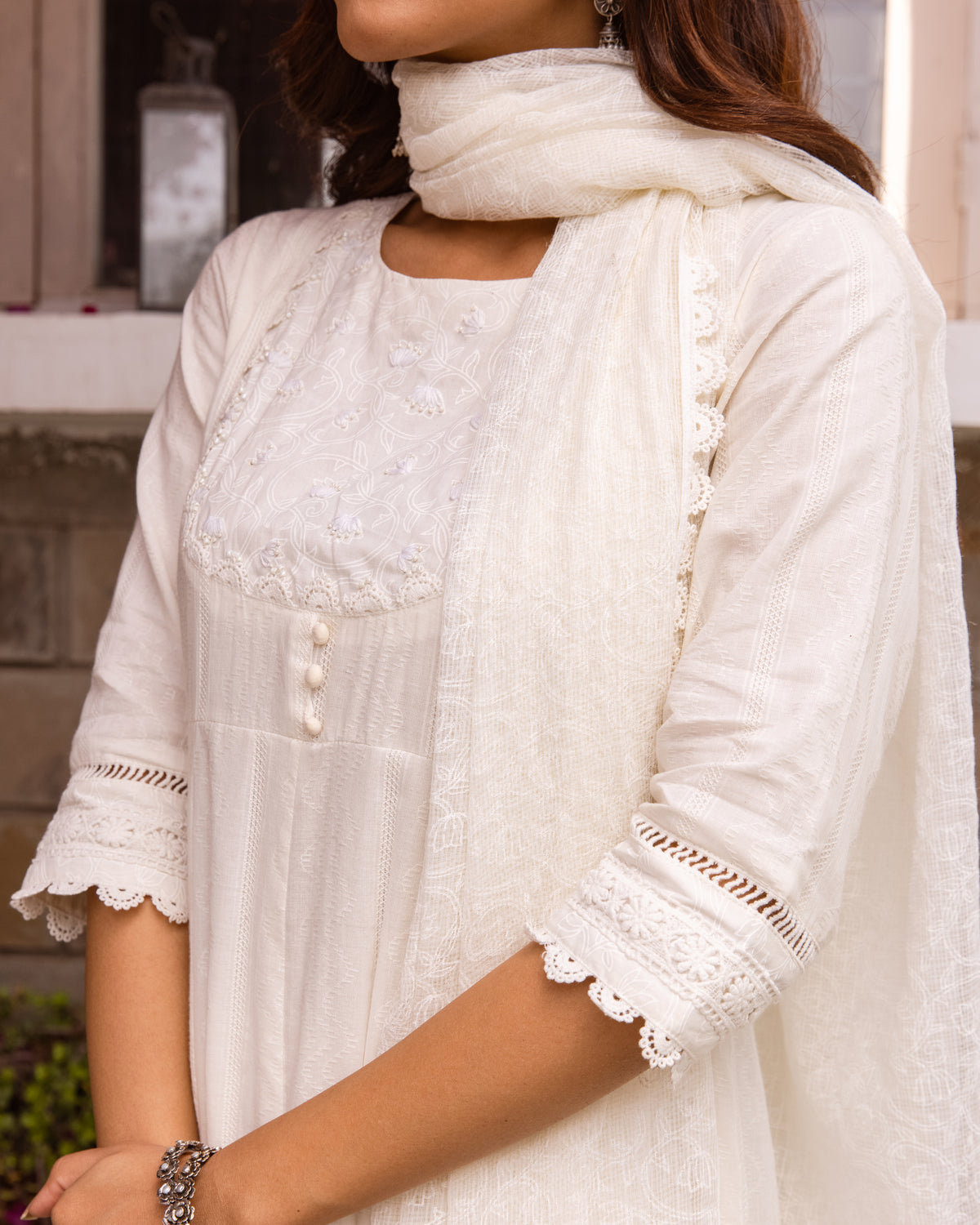 Ivory White Kurta Dupatta (Pant Not Included)