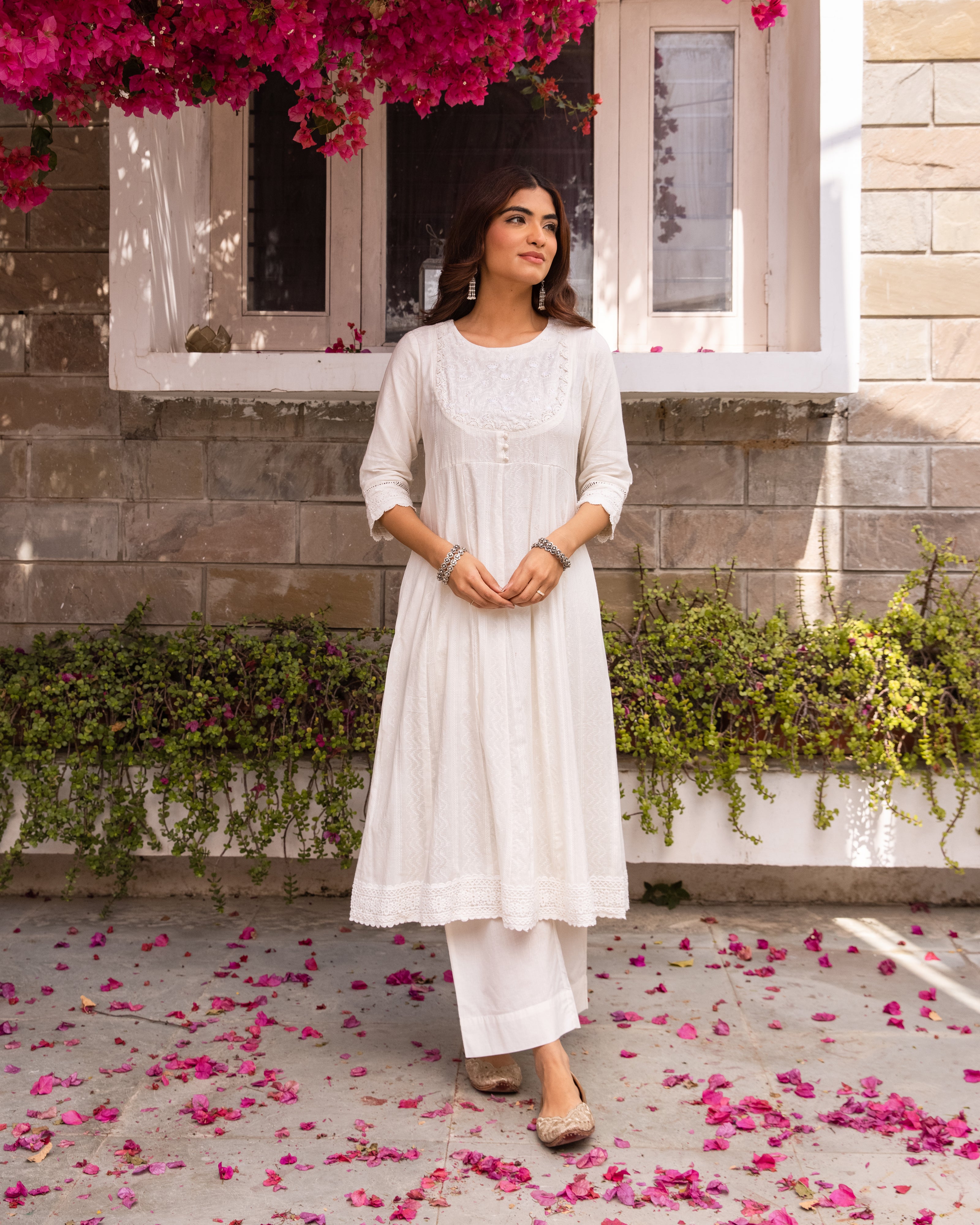 Ivory White Kurta Dupatta (Pant Not Included)