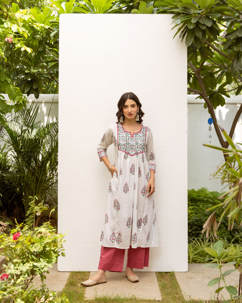 White Handblock Printed Kurta Dupatta Set For Women's