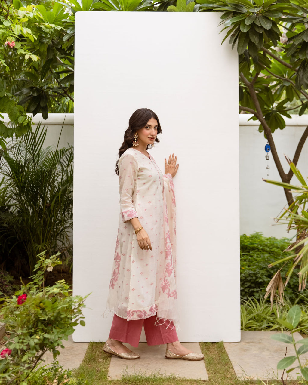 White & Pink Jamdani Kurta Dupatta Set (Pant Not Included)