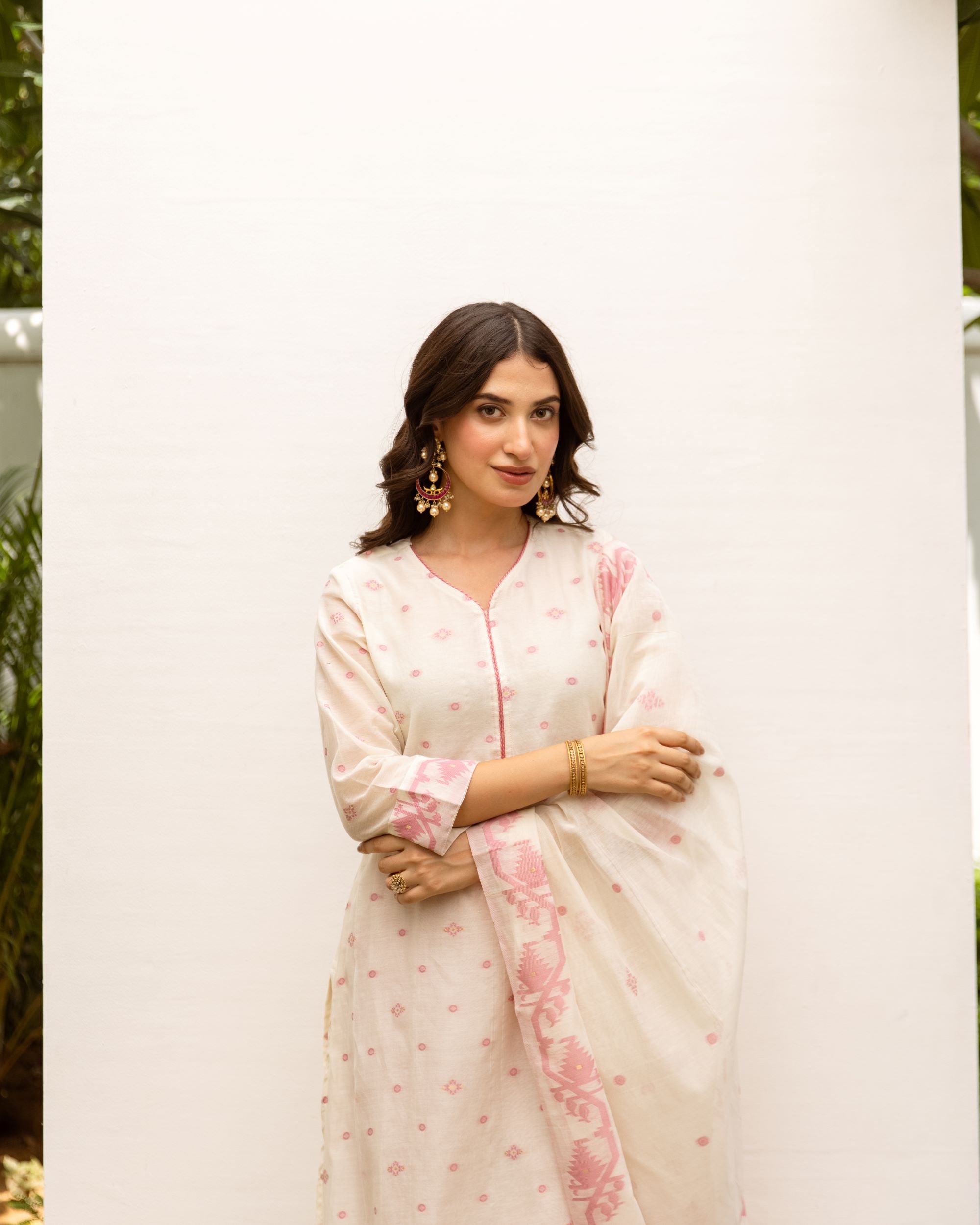 White & Pink Jamdani Kurta Dupatta Set (Pant Not Included)