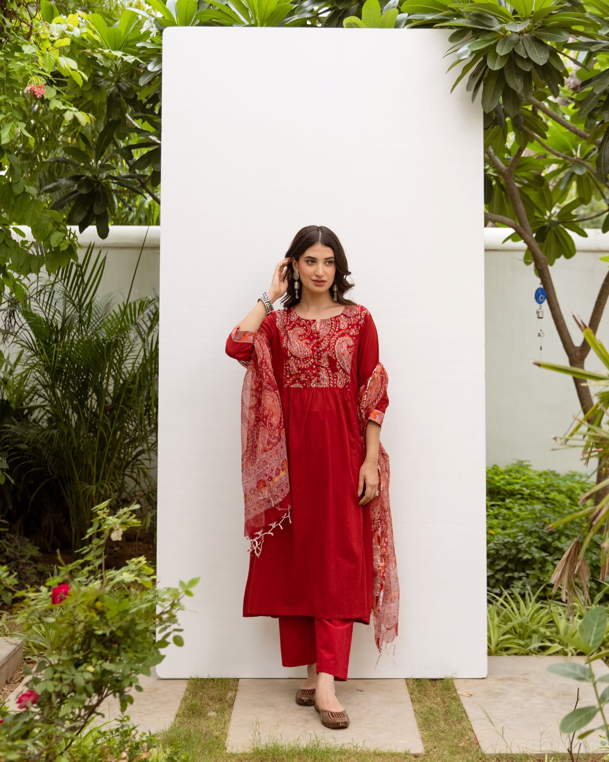 Red Cotton Kurta Dupatta Set For Women's (Pant Not Included)