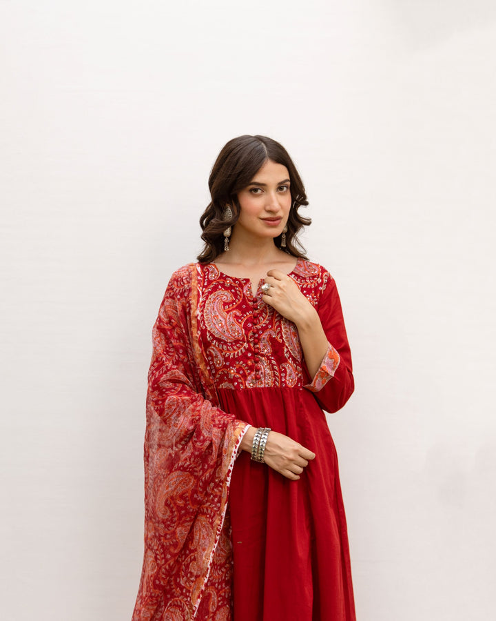 Red Cotton Kurta Dupatta Set For Women's