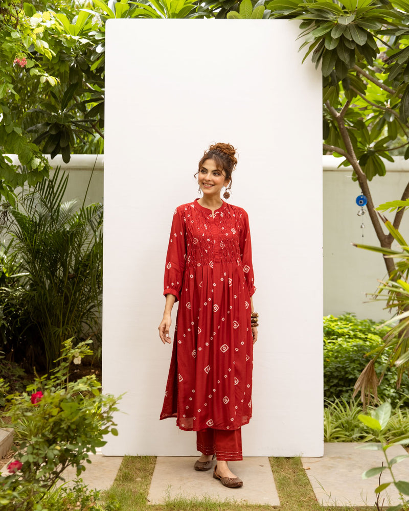 Red Hand Done Bandhani Cotton Silk Kurta Pant Set For Women's