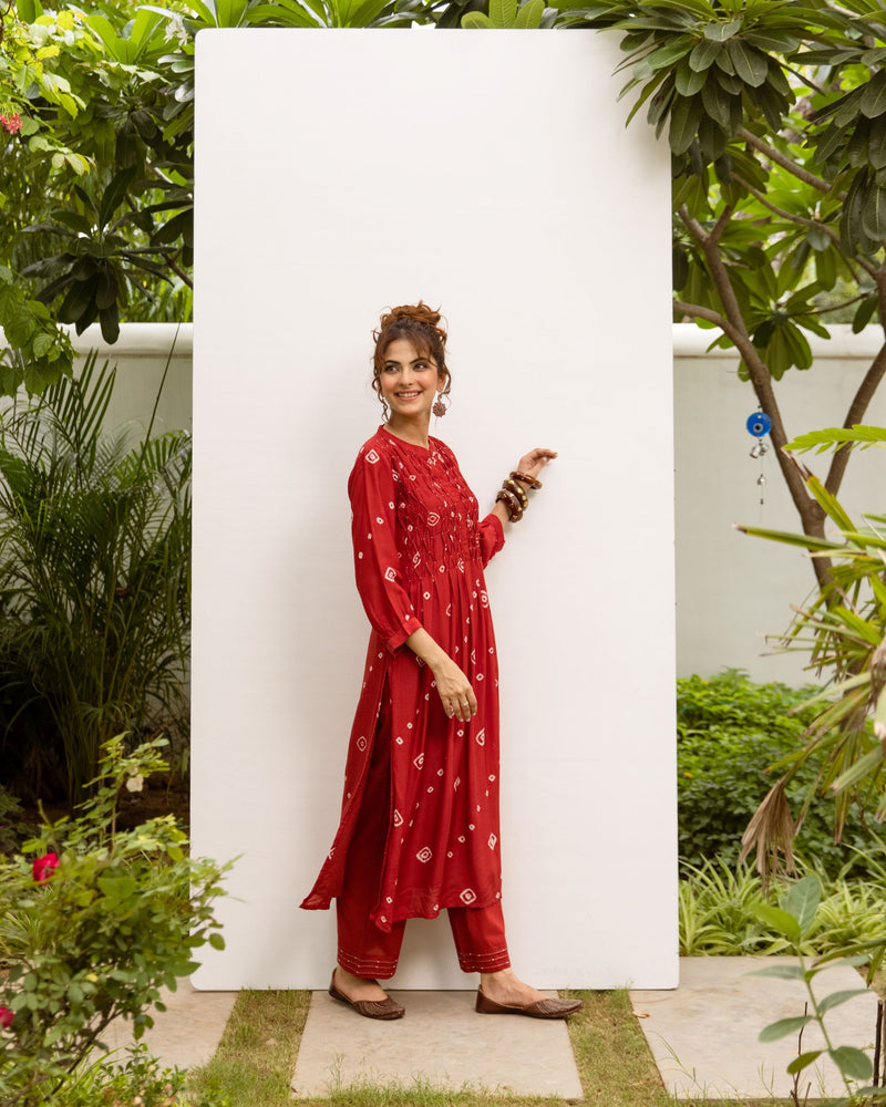 Red Hand Done Bandhani Cotton Silk Kurta Pant Set For Women's
