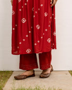 Red Hand Done Bandhani Cotton Silk Kurta Pant Set For Women's