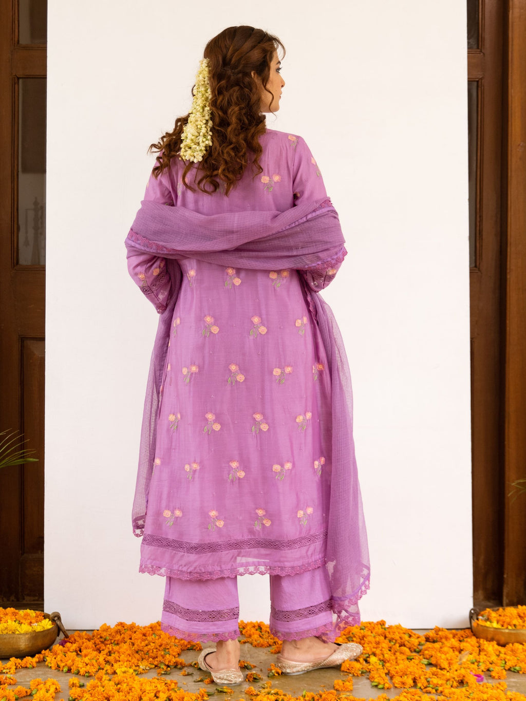 Lavender Chanderi Round With V Neck Complete Suit Set For Women's