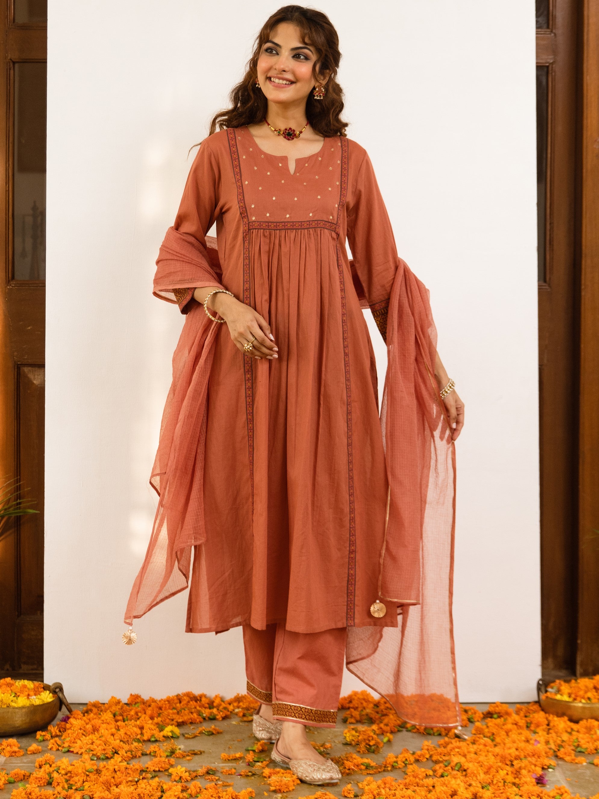 Brick Colored Cotton Salli & Kota Doriya Dupatta Complete Suit Set For Women's