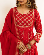 Red Cotton Bandhani Printed Round Neck Kurta Pant Set For Women's