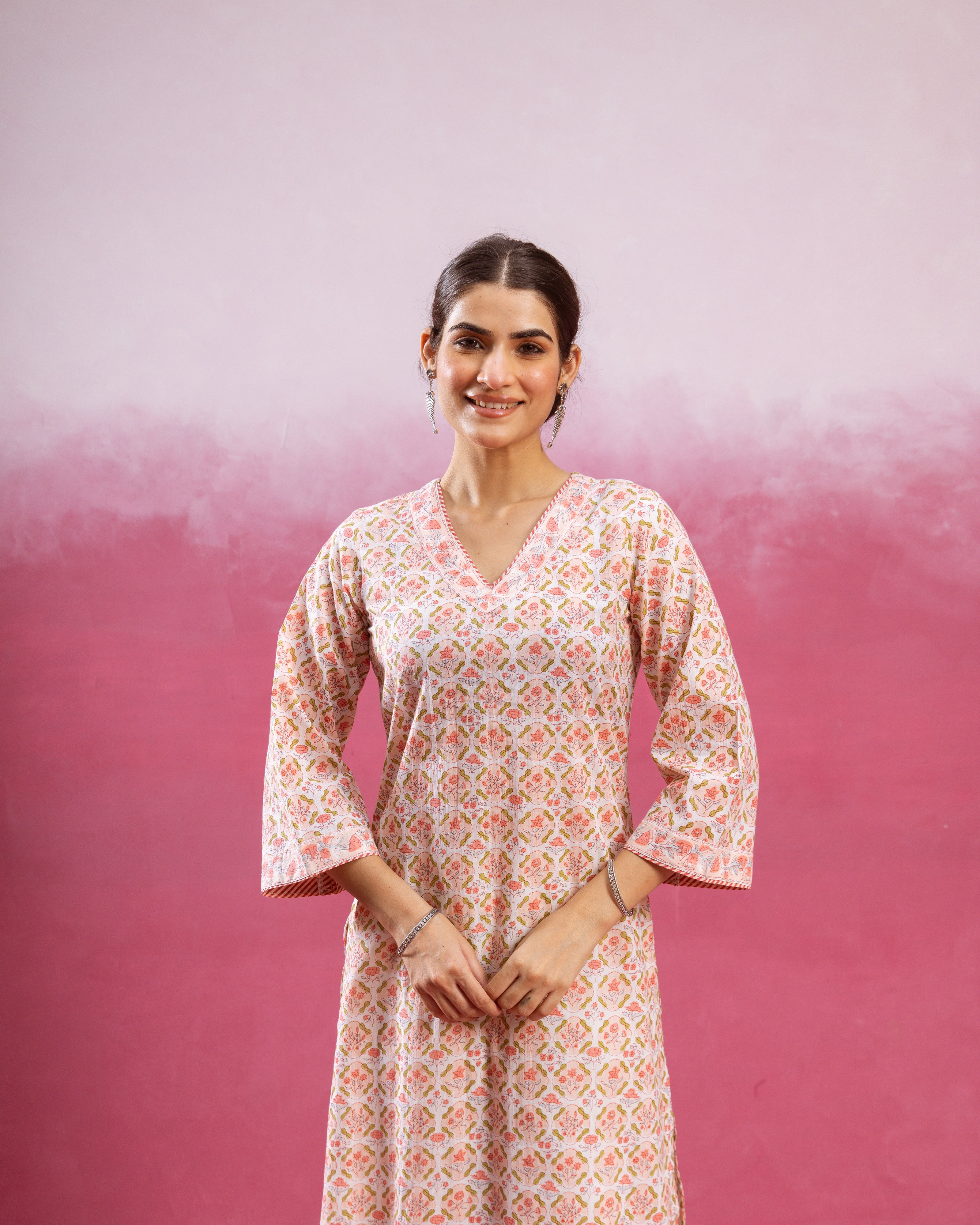 White & Peach Kurta (Pant And Dupatta Not Included)