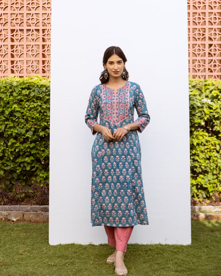 Blue Cotton Round Neck Handblock Kurta For Women's