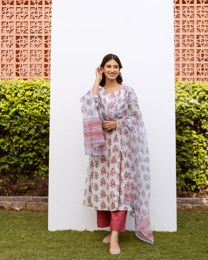 WHITE KURTA COTTON - DUPATTA -KOTA DORIYA ROUND NECK HANDBLOCK KURTA DUPATTA FOR WOMEN'S