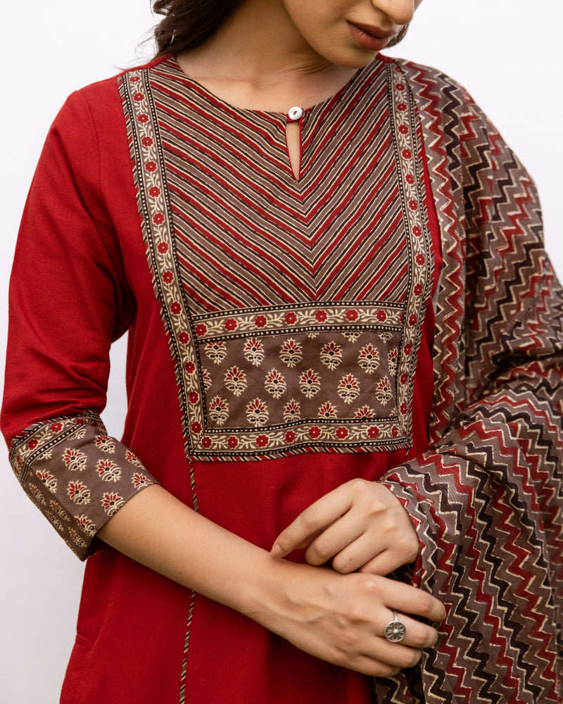 Red Cotton Round Neck Complete Suit Set For Women's