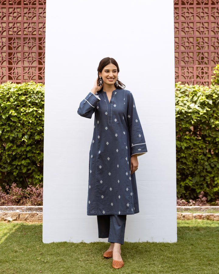 Indigo South Handloom Round Neck Kurta With Pant Set For Women's