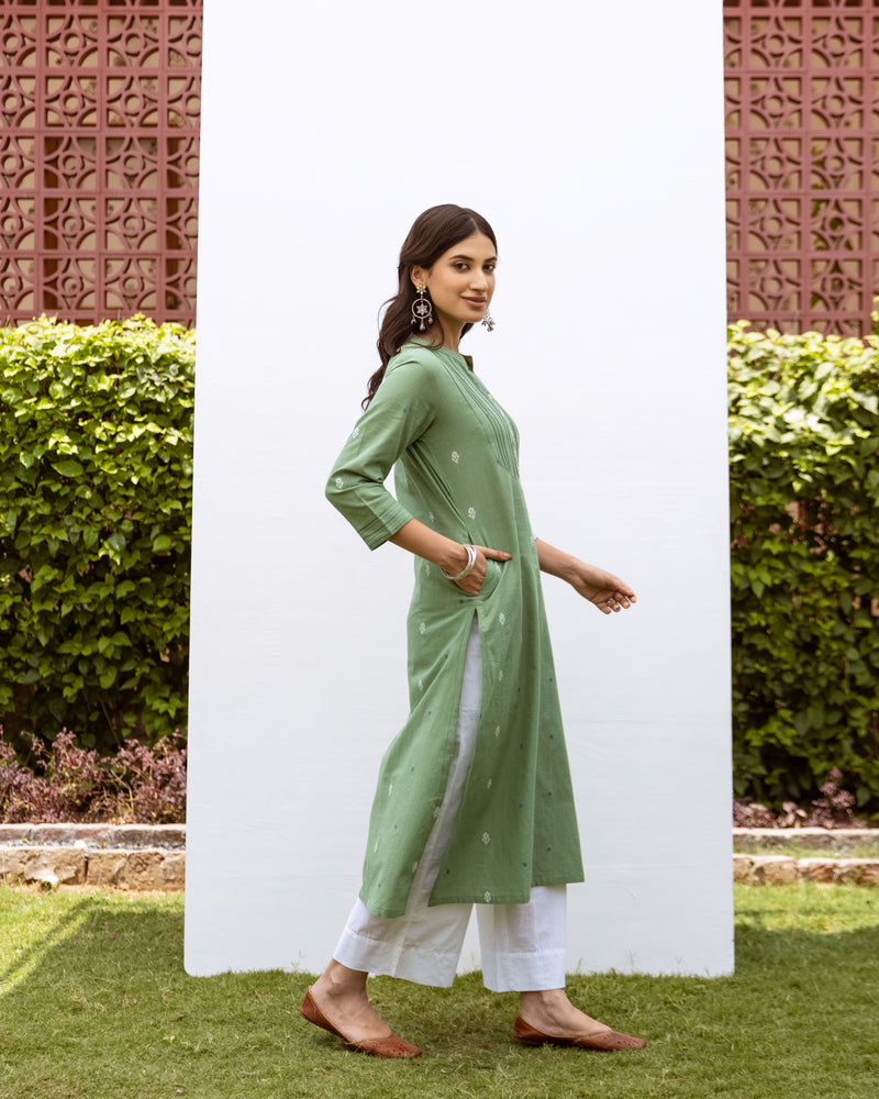 Soft Green Cotton Handloom Round Neck Kurta For Women's