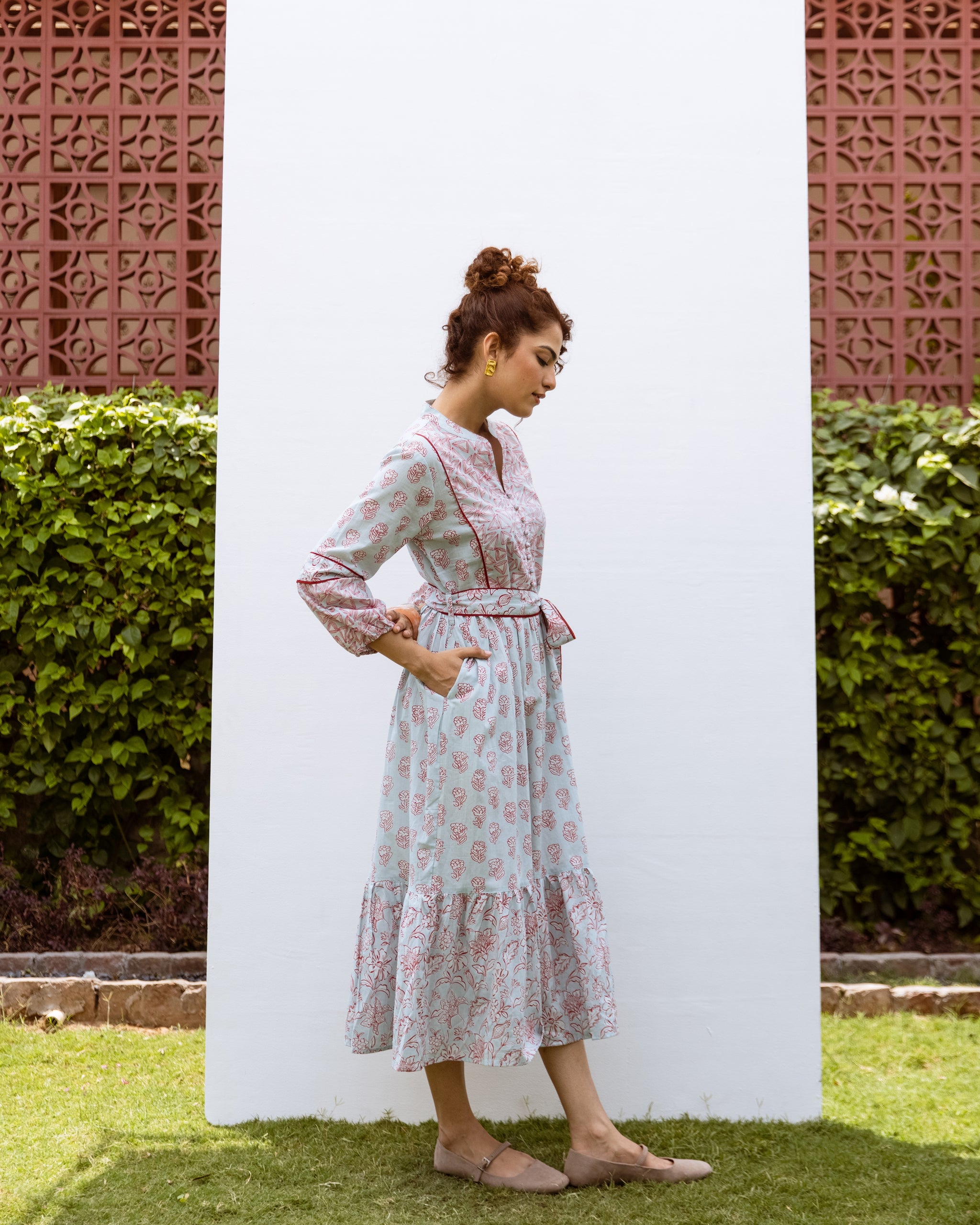 Powder Blue Cotton Collar With Small V-Neck Floral Print Dress For Women's