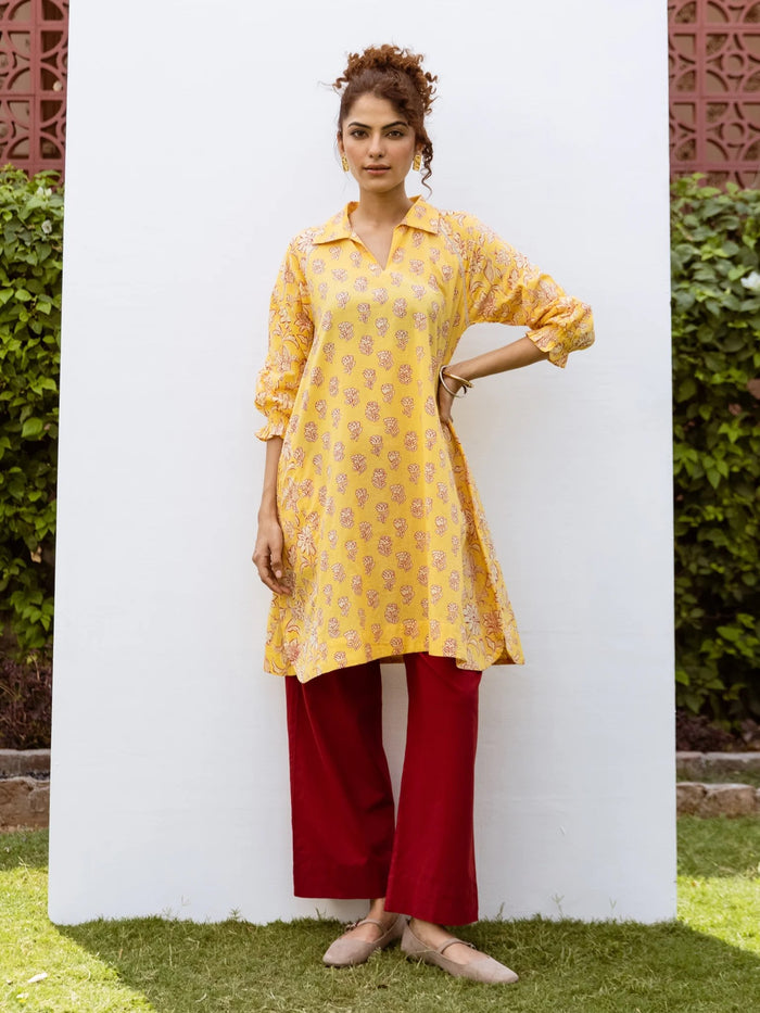 Yellow Cotton Collar With V-Neck Floral Print Kurta For Women's