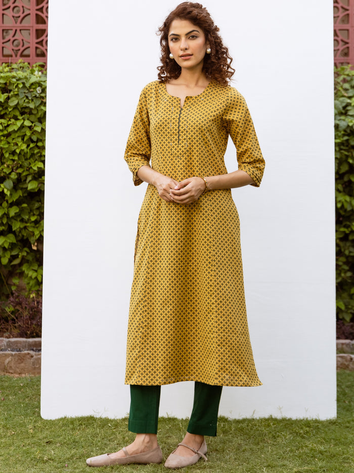 Mustard Yellow Cotton Round Neck Printed Kurta For Women's