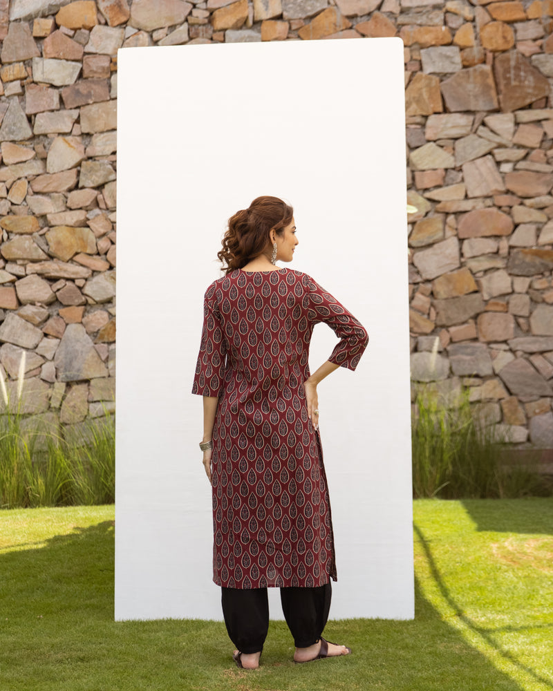 Maroon Cotton Round Neck Printed Kurta For Women's