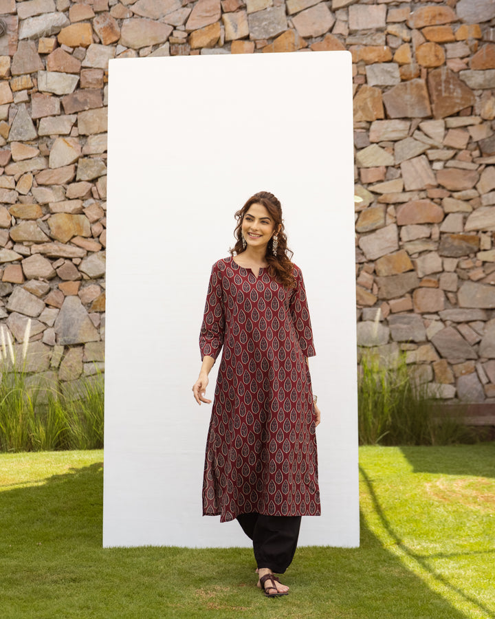 Maroon Cotton Round Neck Printed Kurta For Women's