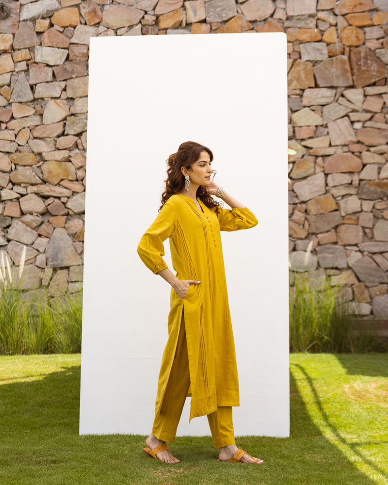 Mustard Cotton Handloom Kurta Pant Set For Women's