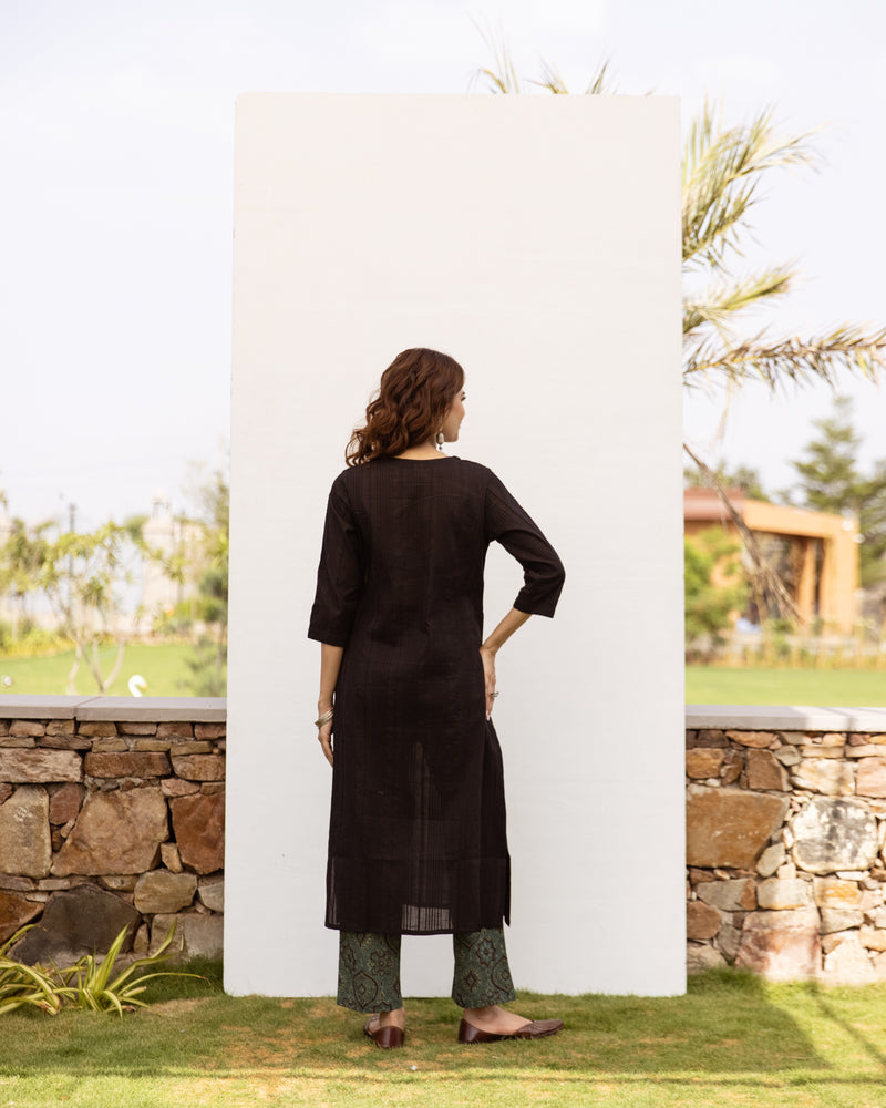 Black Cotton Slub Round Neck Kurta For Women's
