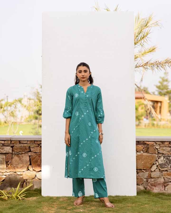 Green Cotton Hand Done Bandhani Kurta Pant Set For Women's