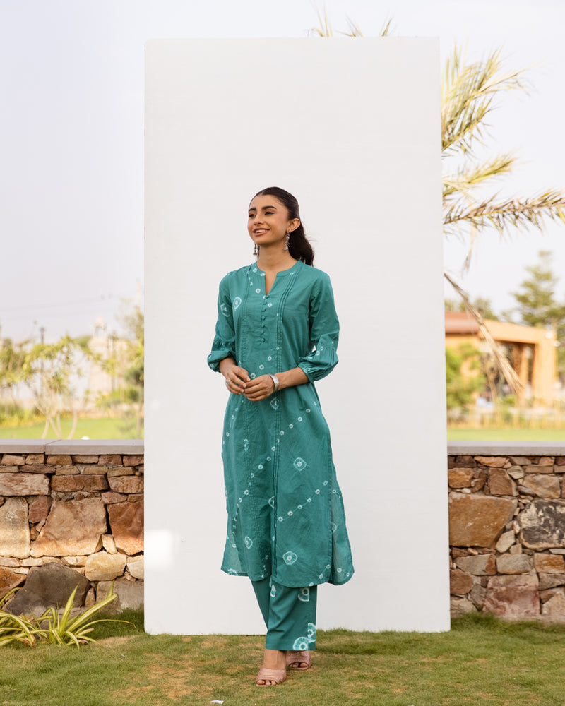 Green Cotton Hand Done Bandhani Kurta Pant Set For Women's