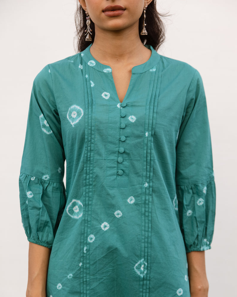 Green Cotton Hand Done Bandhani Kurta Pant Set For Women's