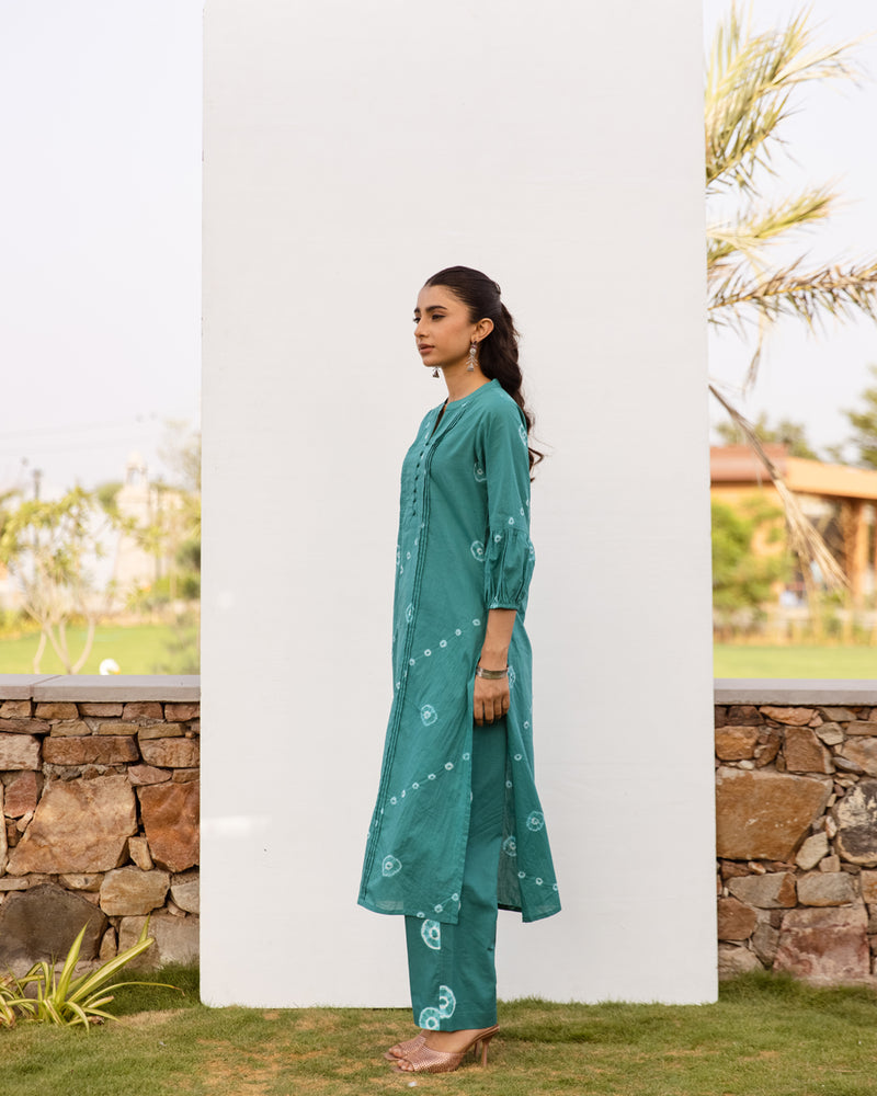 Green Cotton Hand Done Bandhani Kurta Pant Set For Women's
