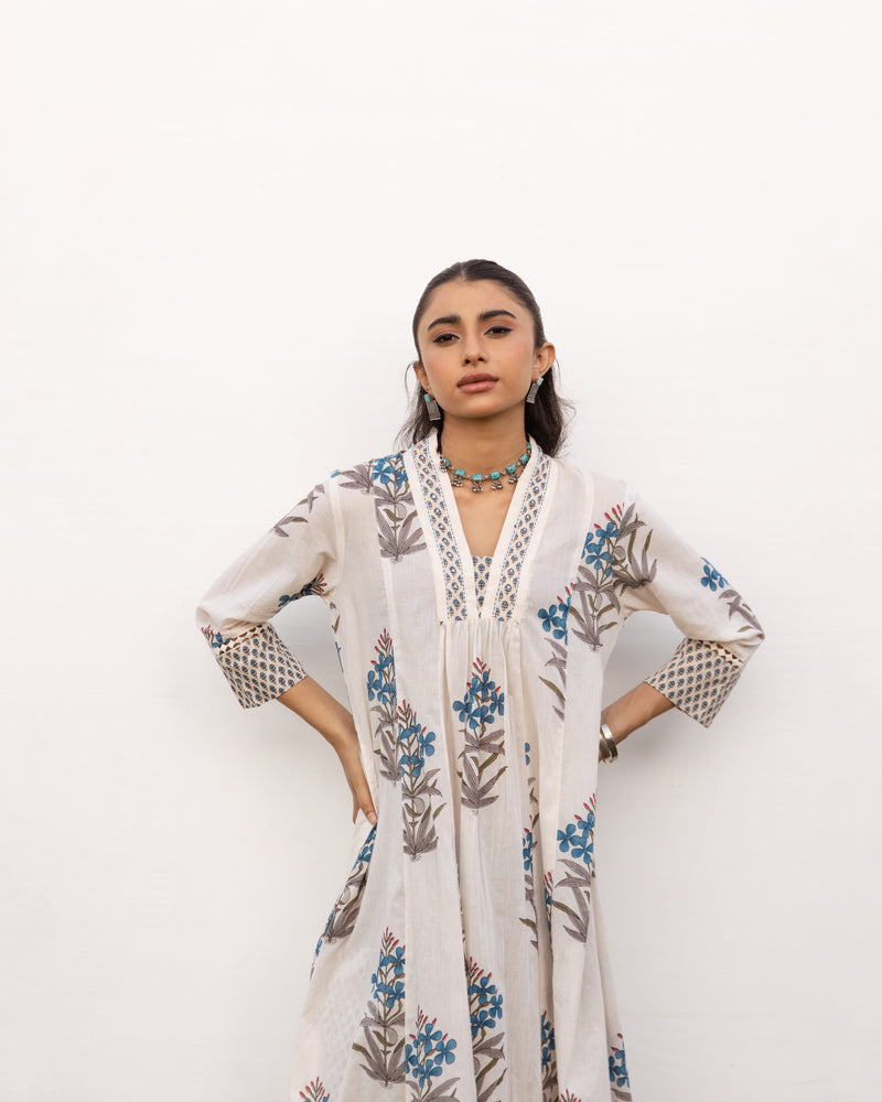 White Floral Printed Kurta Pant Set For Women's