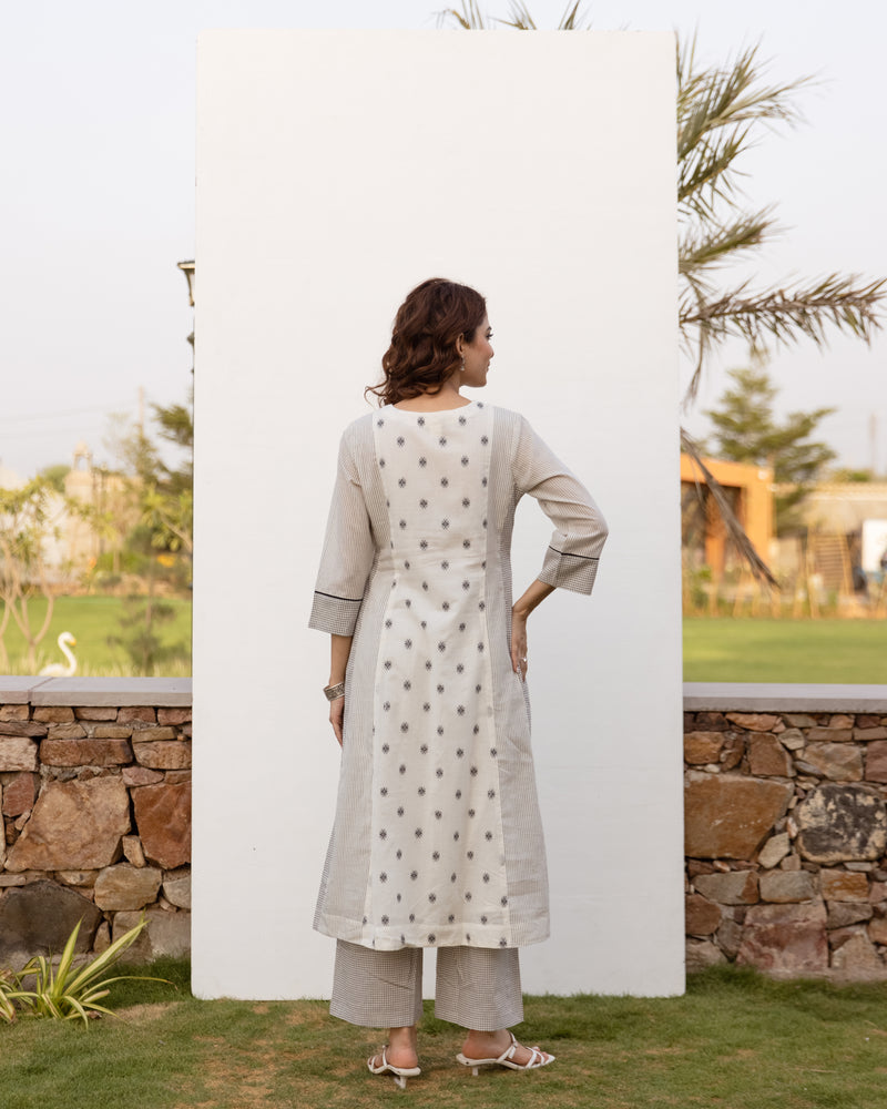 White Cotton Handloom Kurta Pant Set For Women's