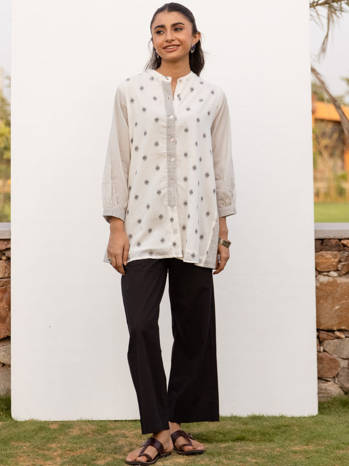 White Cotton Hnadloom Short Kurta For Women's