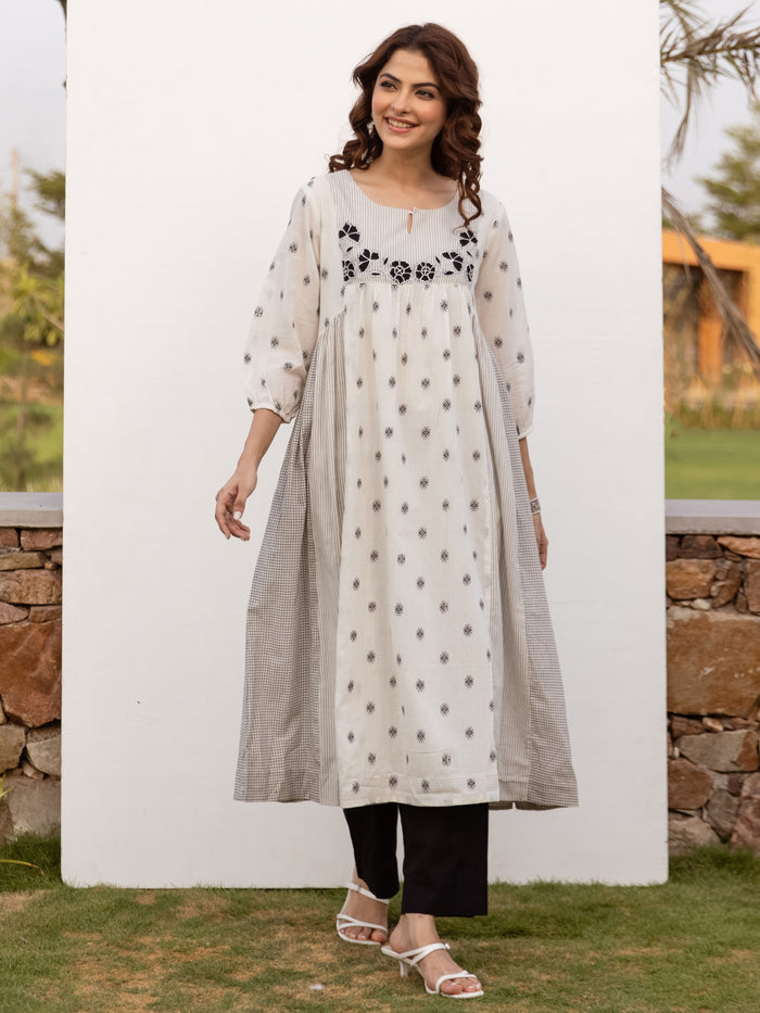 White Cotton Handloom Kurta For Women's