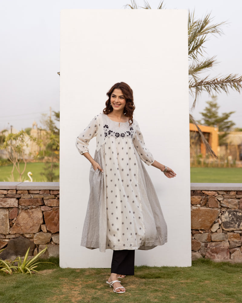White Cotton Handloom Kurta For Women's