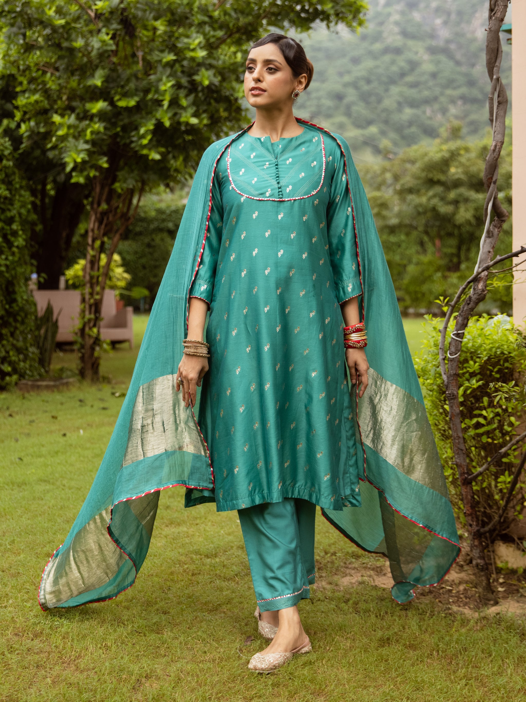Green Pure Banarasi Chanderi Complete Suit Set For Women's