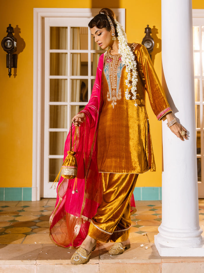 Mustard Velvet Complete Suit Set For Women's