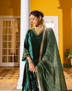 Emerald Velvet Complete Suit Set For Women's