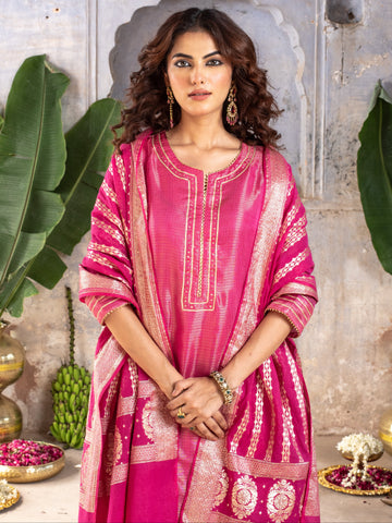 Malvika Kurta