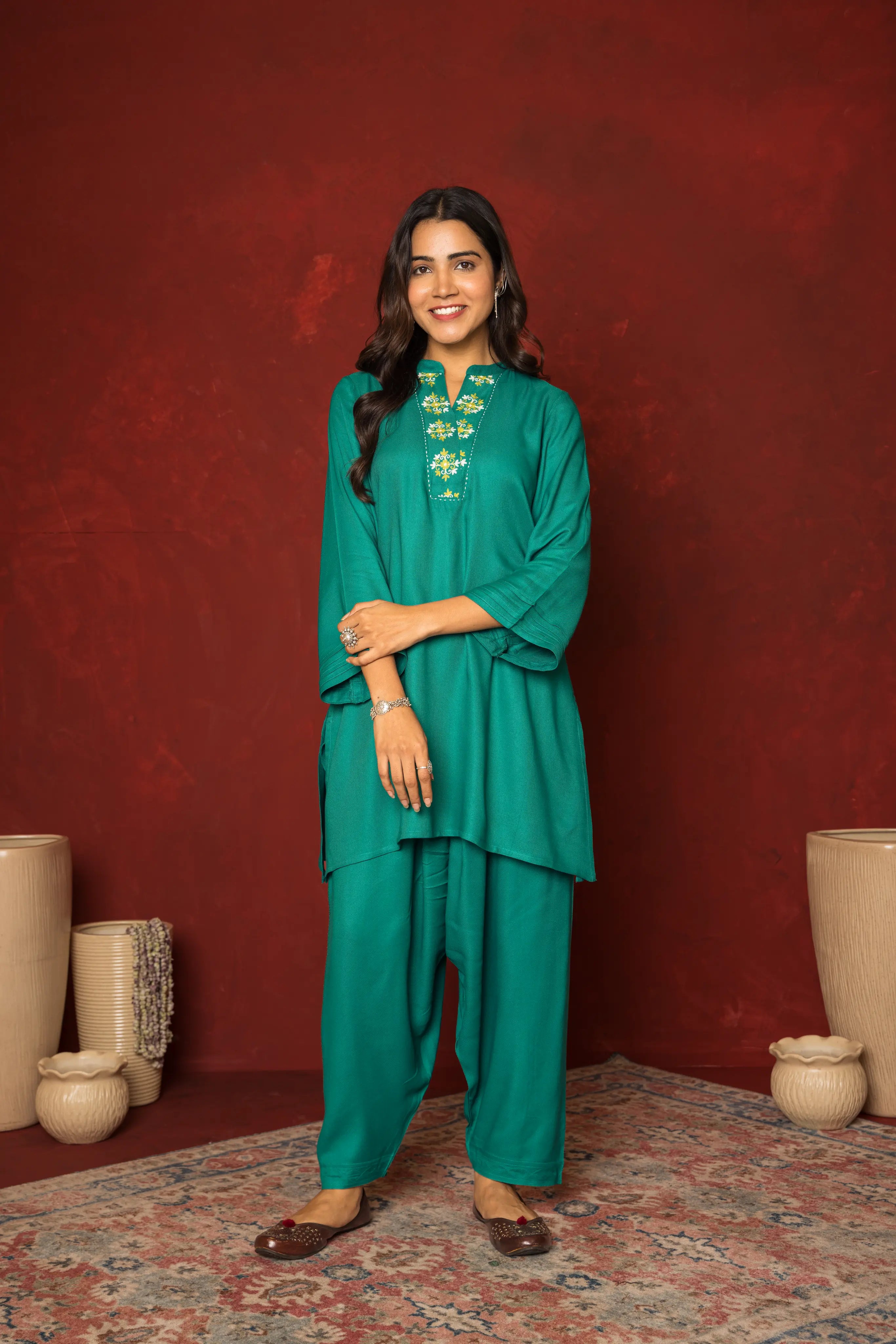 GREEN TWILL  EMBROIDERY ON KURTA COLLAR NECK KURTA SALWAR