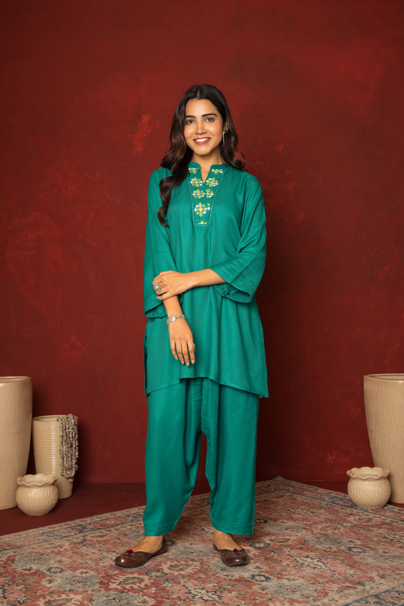 GREEN TWILL  EMBROIDERY ON KURTA COLLAR NECK KURTA SALWAR