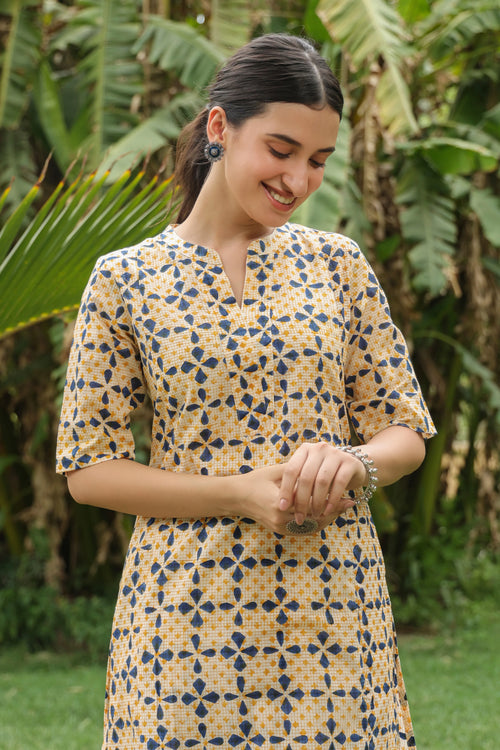 BEIGE WITH MULTICOLOUR COTTON SITTING COLLAR WITH V ALINE KURTA WITH PANT