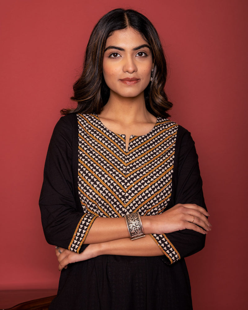 BLACK COTTON ROUND WITH V-NECK HAND BLOCK  KATHA WORK AND SEQUENCE KURTA PANT SET