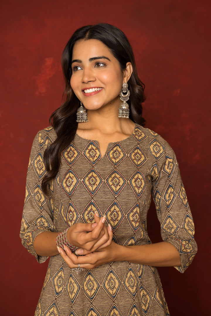 ESHNA KURTA