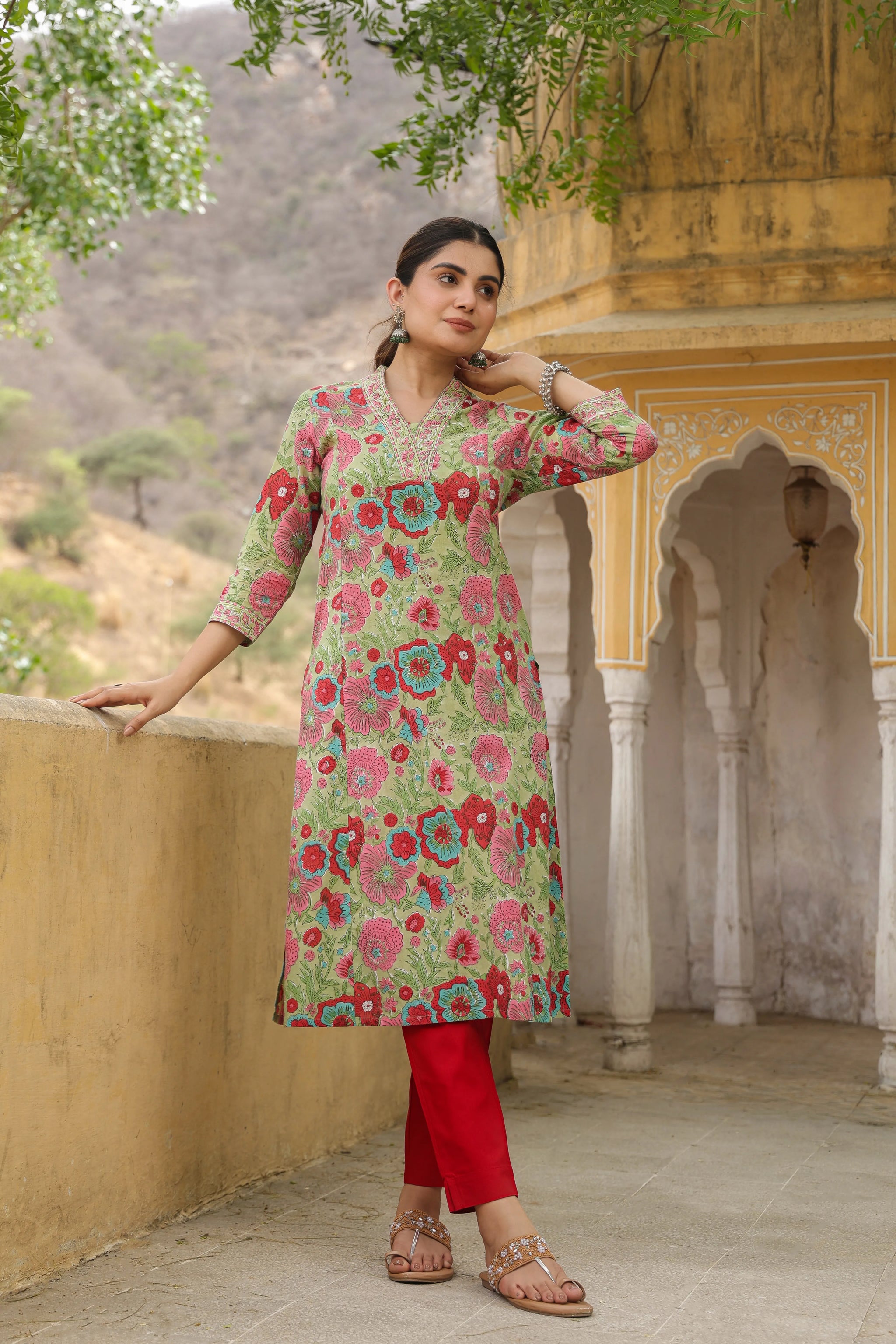 Gayatri Cotton Aline Kurta- Women's Kurtas