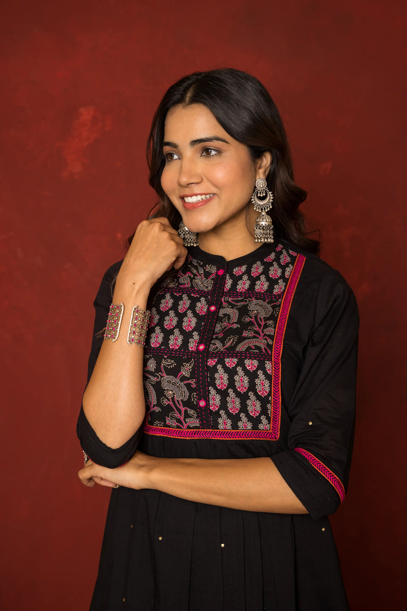 BLACK COTTON COLLAR NECK EMBROIDERY AND MIRROR WORK KURTA FOR WOMEN'S